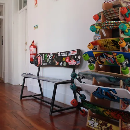 Surf In Chiado 호스텔 *