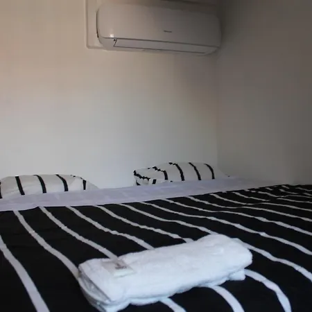 Surf In Chiado Hostel Lissabon