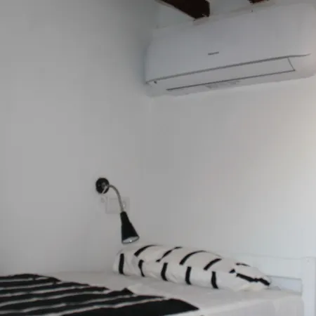 Surf In Chiado Хостел Лісабон