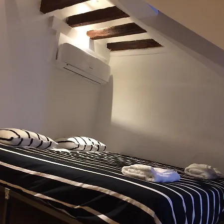 Hostel Surf In Chiado *